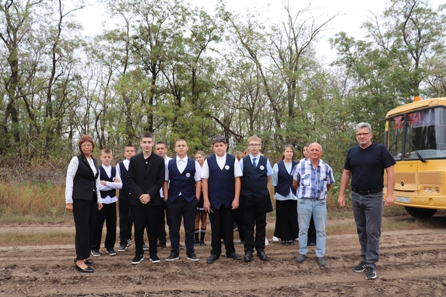 За хлебом в поле: семиклассники увидели современное сельское хозяйство изнутри